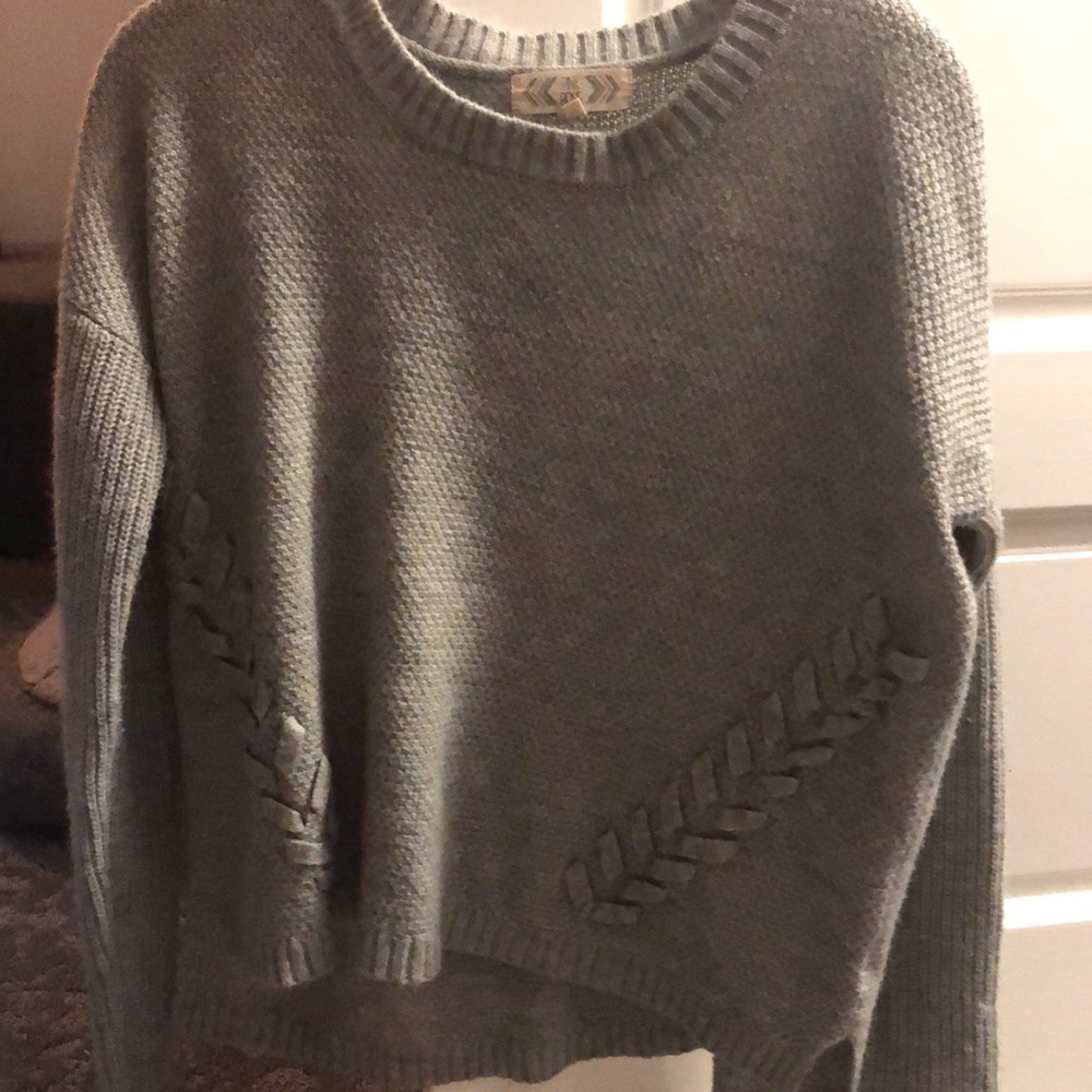 Cute gray sweater with detailing on front